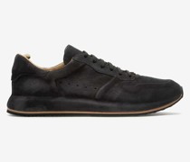 Race Lux Low-Top Sneaker