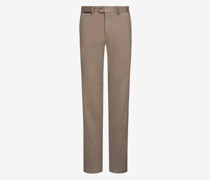 Peaker Chino Contemporary Fit