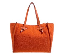 Shopper Marcella