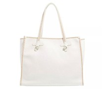 Shopper Marcella