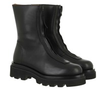 Boots & Stiefeletten Boots With Zipper Front And Track Sole