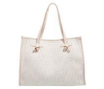 Shopper Marcella