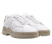 Sneakers Court Serrated