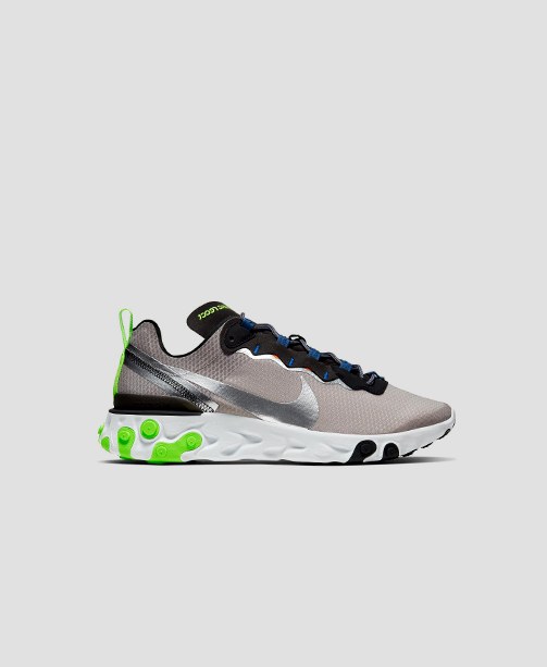 Nike Sneaker