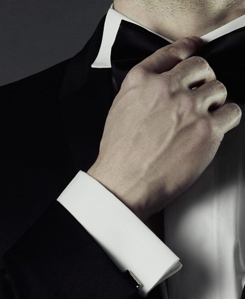 James Bond Outfit