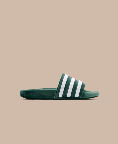 Adilette aus Samt von Adidas